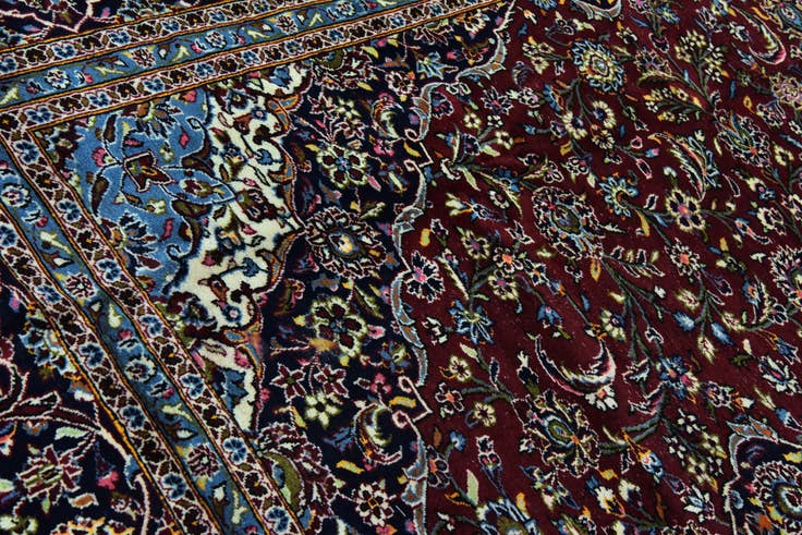 Detail image of 9' 8 x 13' 5 Hand Knotted Kashan Persian Wool Rug
