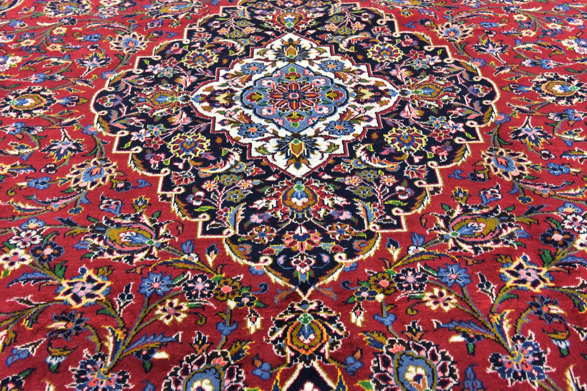 9' 9 x 13' Hand Knotted Kashan Persian Wool Rug