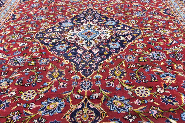 Detail image of 9' 8 x 13' Hand Knotted Kashan Persian Wool Rug
