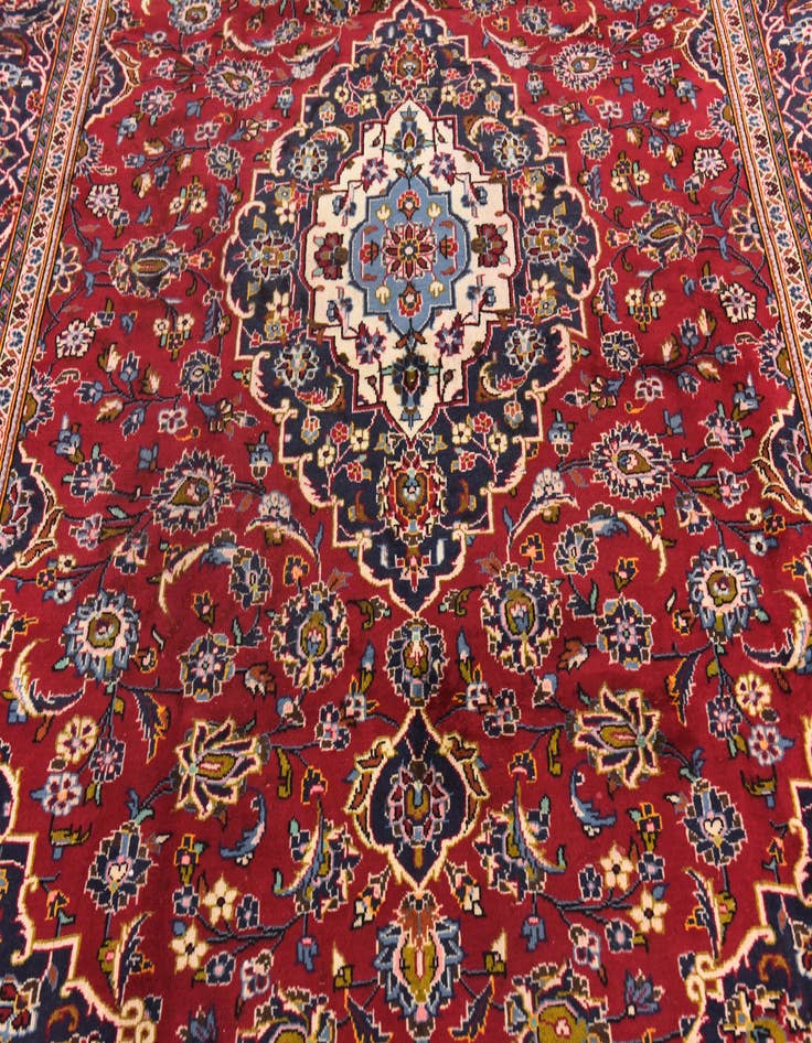 Detail image of 8' x 11' 4 Hand Knotted Kashan Persian Wool Rug