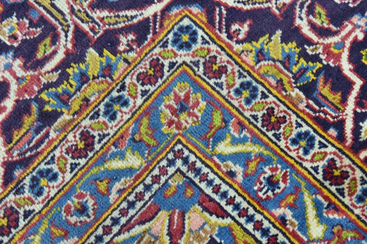 Detail image of 9' 10 x 13' 3 Hand Knotted Kashan Persian Wool Rug