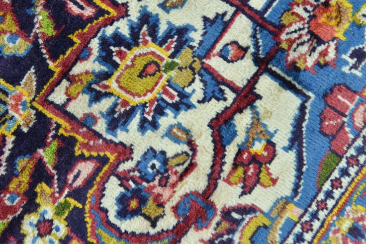 Detail image of 9' 10 x 13' 3 Hand Knotted Kashan Persian Wool Rug