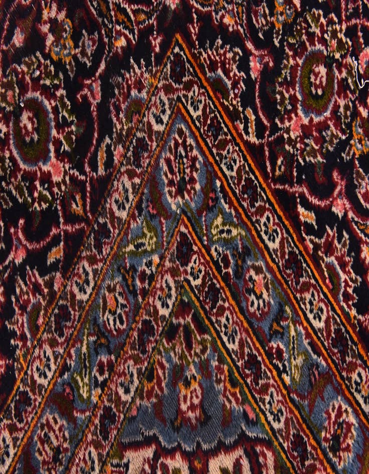 Detail image of 9' 10 x 12' 6 Hand Knotted Kashan Persian Wool Rug