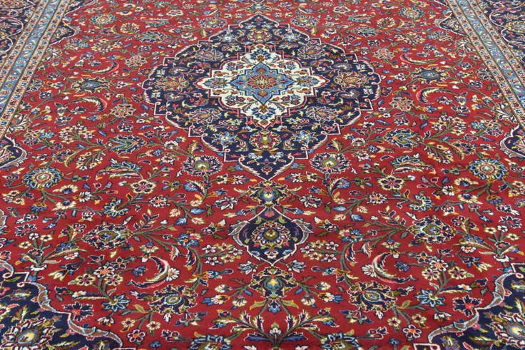 Detail image of 9' 6 x 13' 5 Hand Knotted Kashan Persian Wool Rug