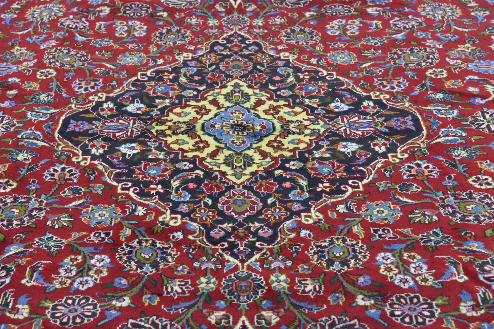 9' 5 x 13' Hand Knotted Kashan Persian Wool Rug
