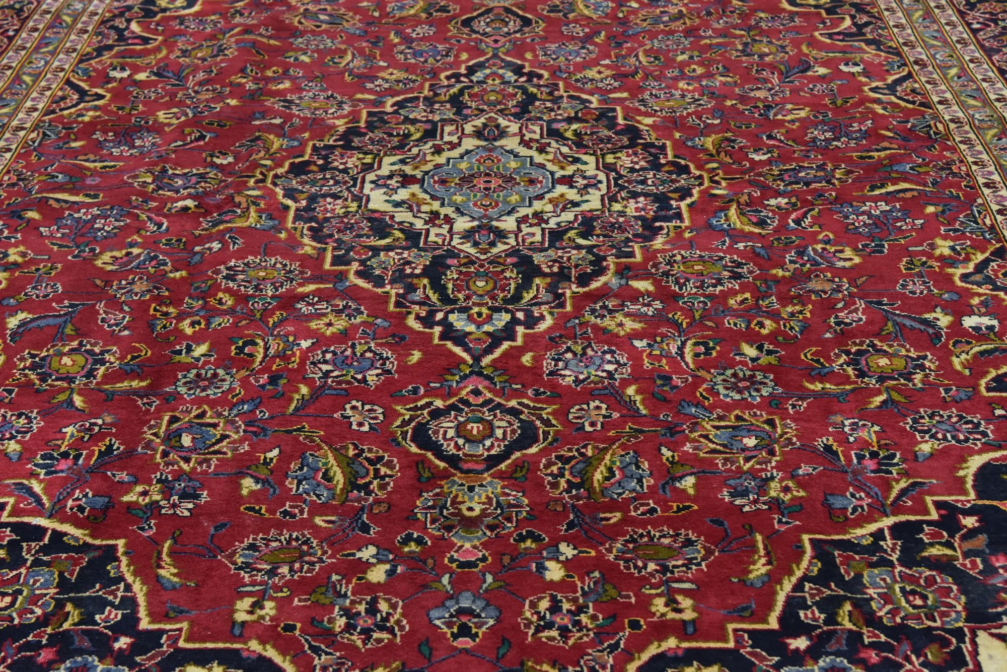9' 9 x 13' Hand Knotted Kashan Persian Wool Rug