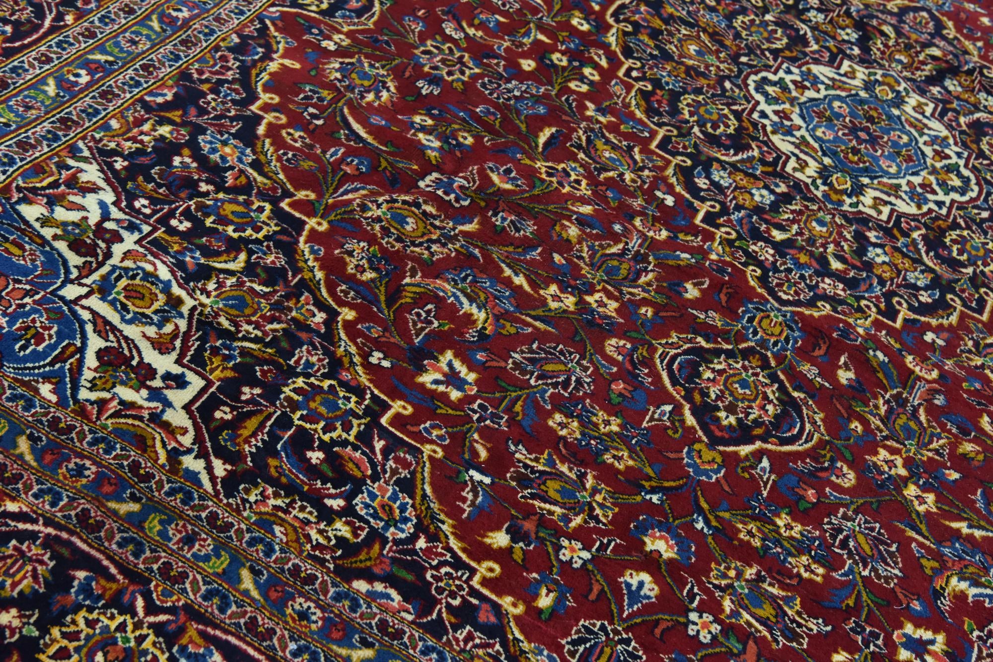 9' 10 x 12' 8 Hand Knotted Kashan Persian Wool Rug