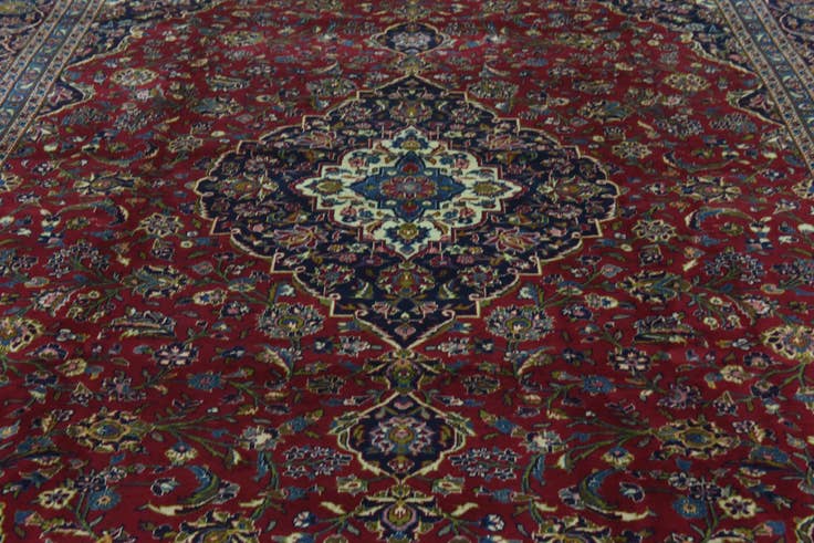 Detail image of 9' 9 x 13' Hand Knotted Kashan Persian Wool Rug