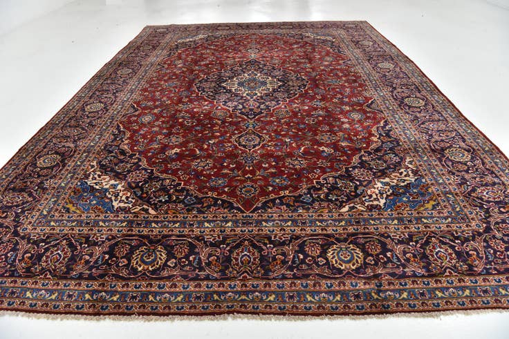 Detail image of 9' 7 x 13' 2 Hand Knotted Kashan Persian Wool Rug