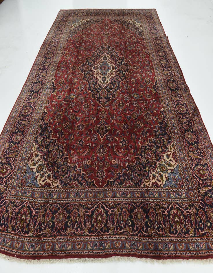Detail image of 9' 9 x 12' 10 Hand Knotted Kashan Persian Wool Rug