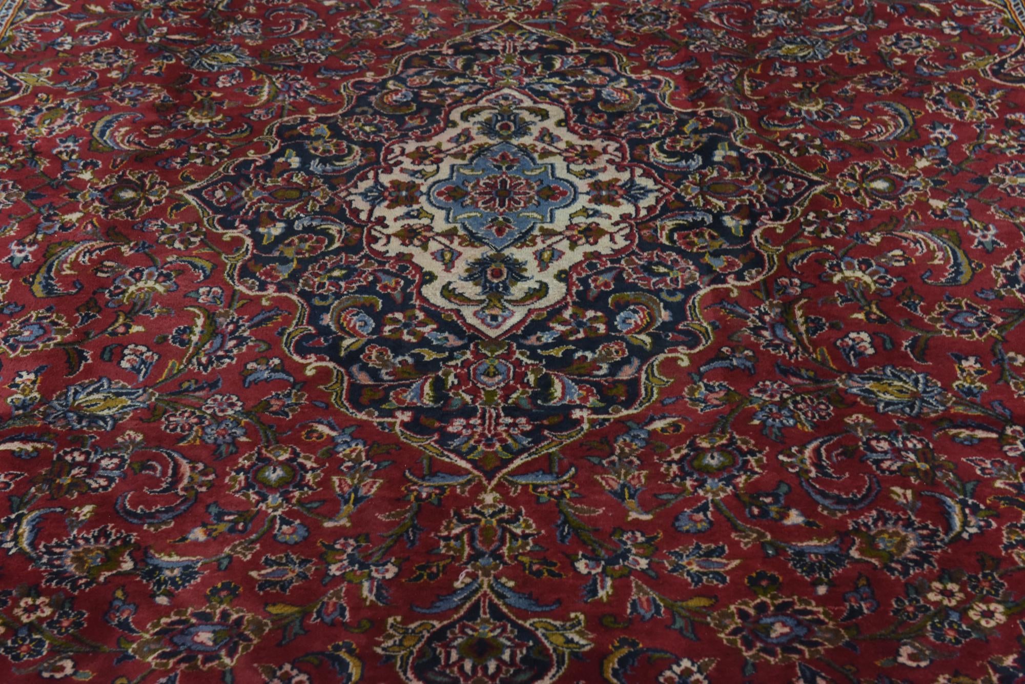 9' 9 x 12' 10 Hand Knotted Kashan Persian Wool Rug