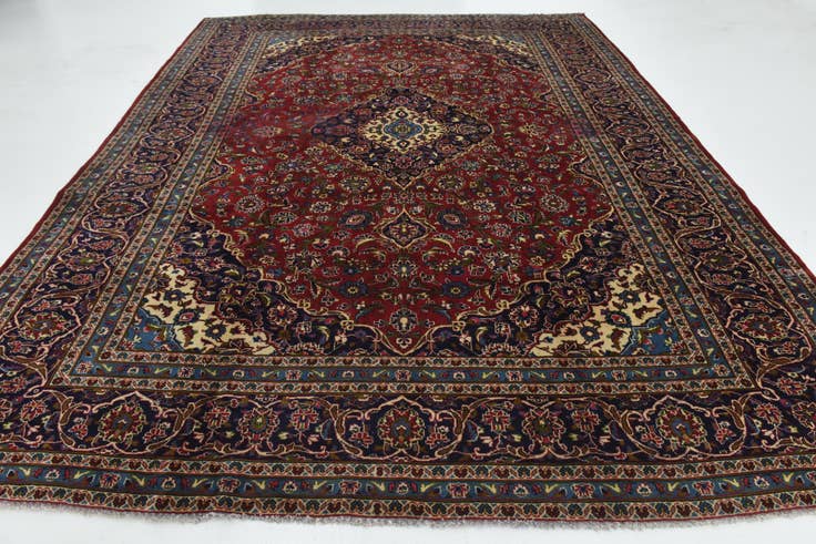 Detail image of 9' 10 x 12' 10 Hand Knotted Kashan Persian Wool Rug