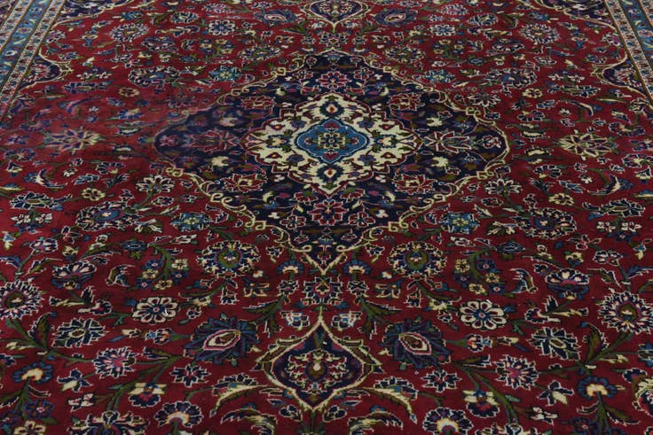 Detail image of 9' 10 x 12' 10 Hand Knotted Kashan Persian Wool Rug