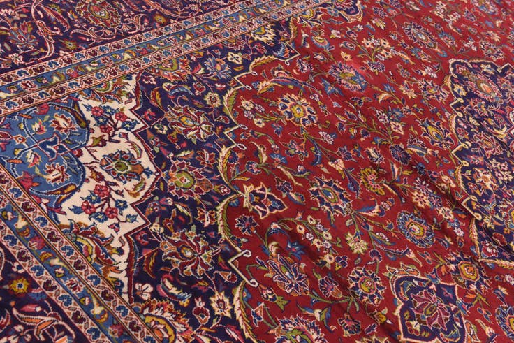 Detail image of 9' 9 x 14' Hand Knotted Kashan Persian Wool Rug