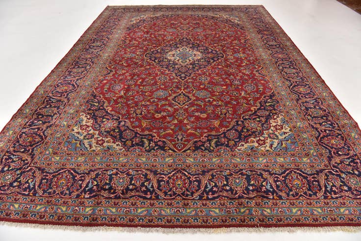 Detail image of 9' 6 x 13' 8 Hand Knotted Kashan Persian Wool Rug
