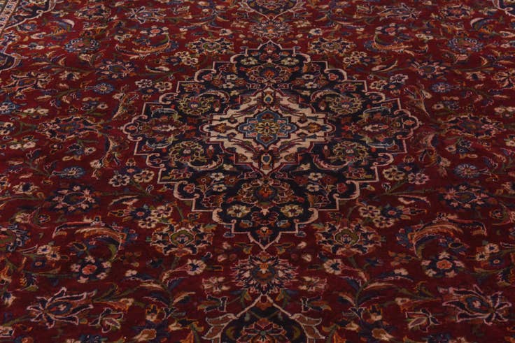Detail image of 9' 10 x 13' Hand Knotted Kashan Persian Wool Rug