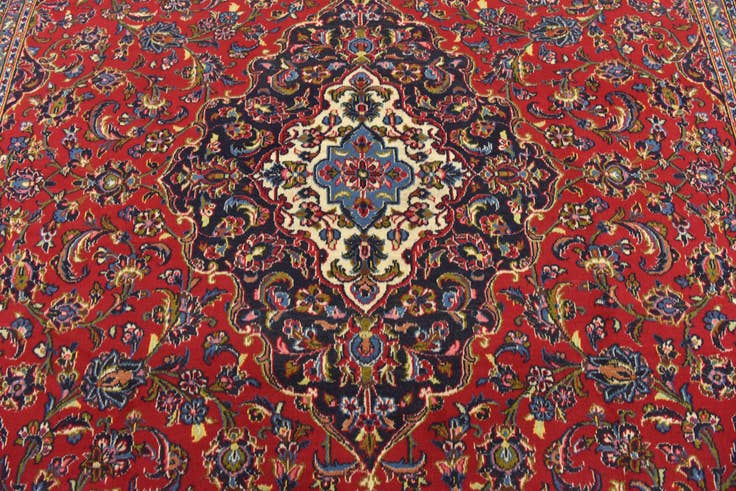 Detail image of 9' 8 x 13' Hand Knotted Kashan Persian Wool Rug