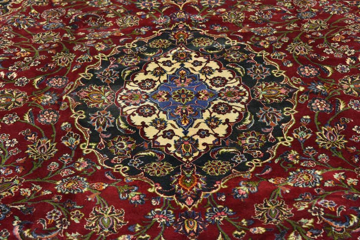 Detail image of 10' x 13' 5 Hand Knotted Kashan Persian Wool Rug