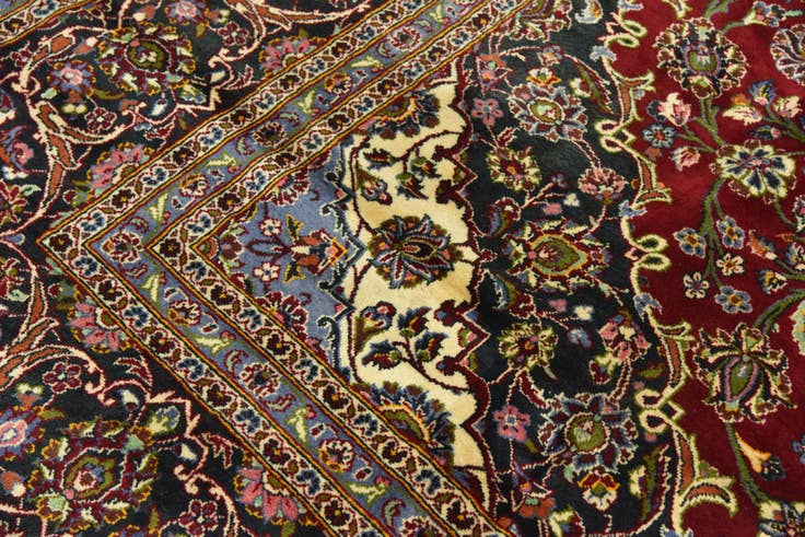 Detail image of 10' x 13' 5 Hand Knotted Kashan Persian Wool Rug