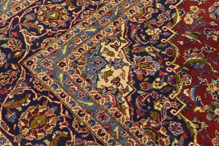 Detail image of 9' 7 x 13' 4 Hand Knotted Kashan Persian Wool Rug