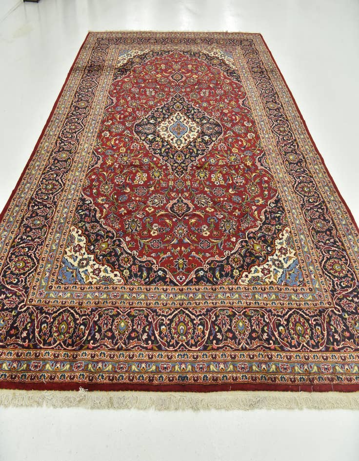 Detail image of 9' 10 x 13' 3 Hand Knotted Kashan Persian Wool Rug