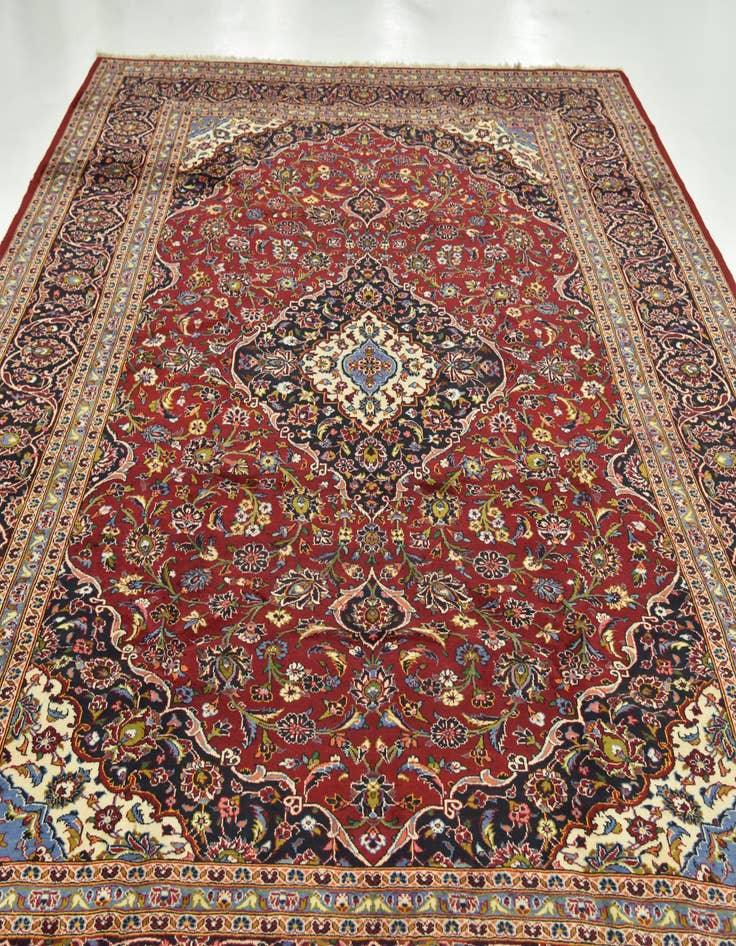 Detail image of 9' 10 x 13' 3 Hand Knotted Kashan Persian Wool Rug