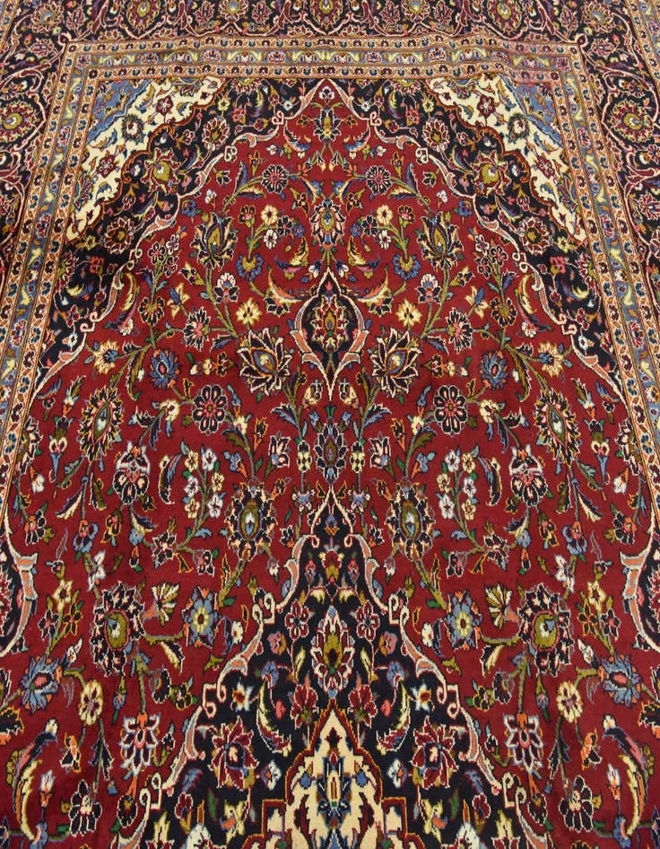 Detail image of 9' 10 x 13' 3 Hand Knotted Kashan Persian Wool Rug