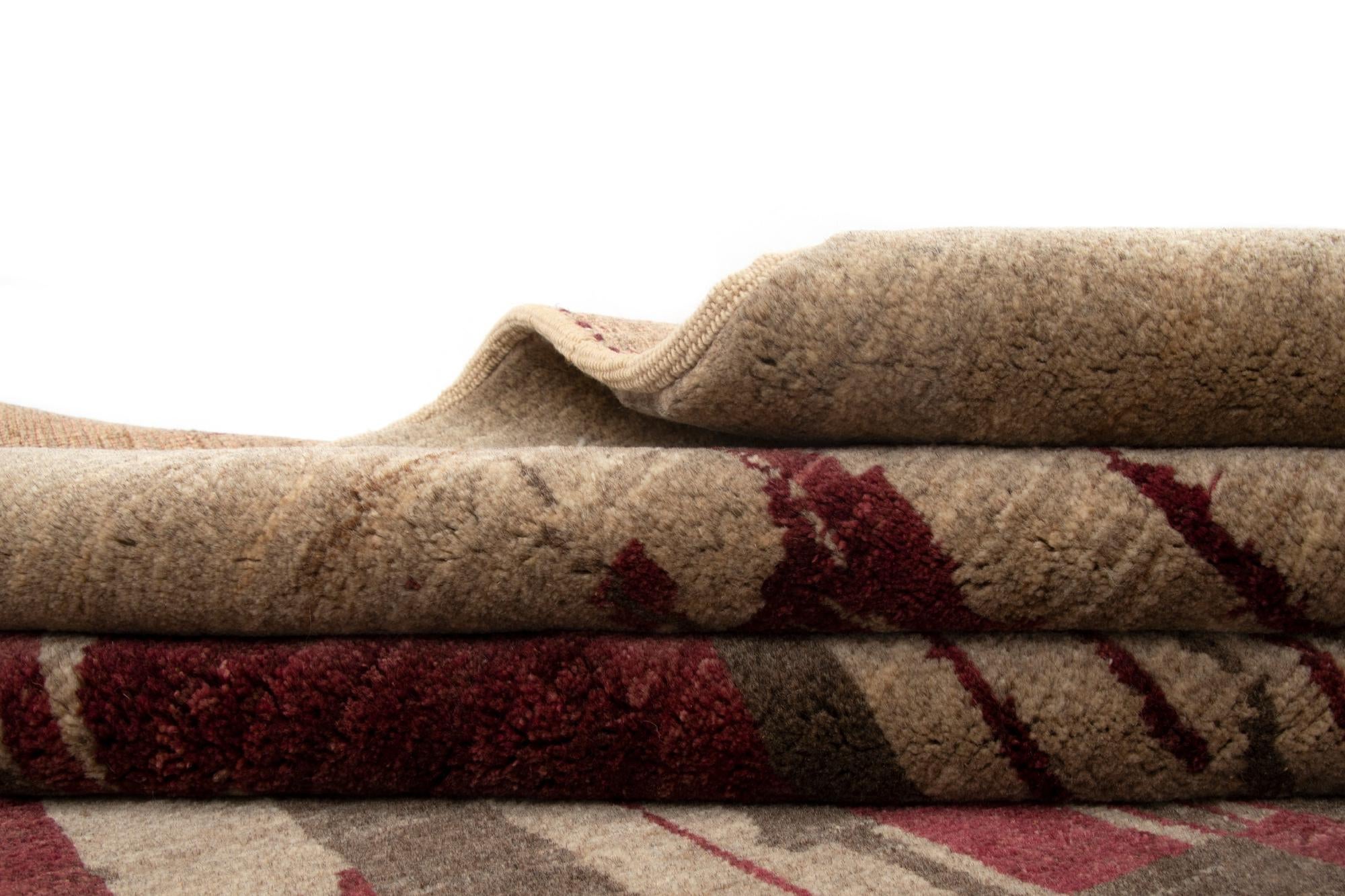 5' 9 x 8' 2 Kashkuli Wool Rug