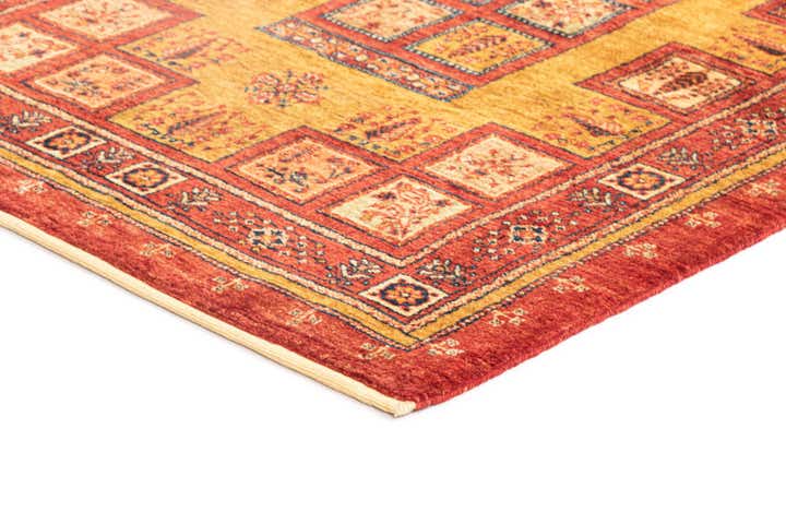 3' 7 x 5' 3 Kashkuli Wool Rug