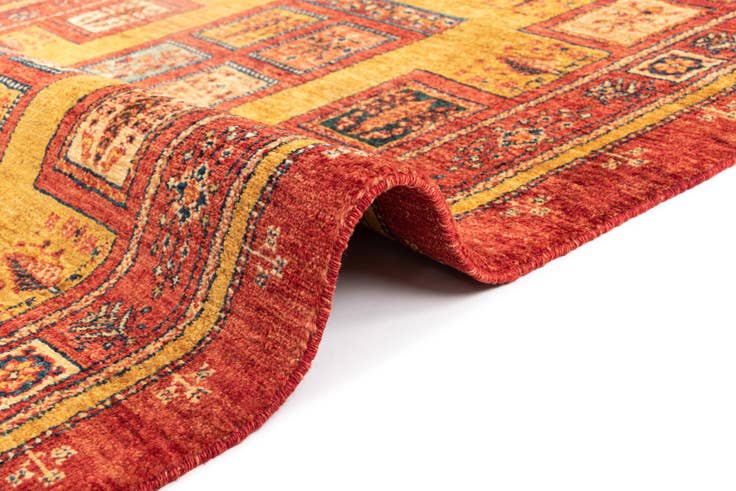 Detail image of 3' 7 x 5' 3 Kashkuli Wool Rug
