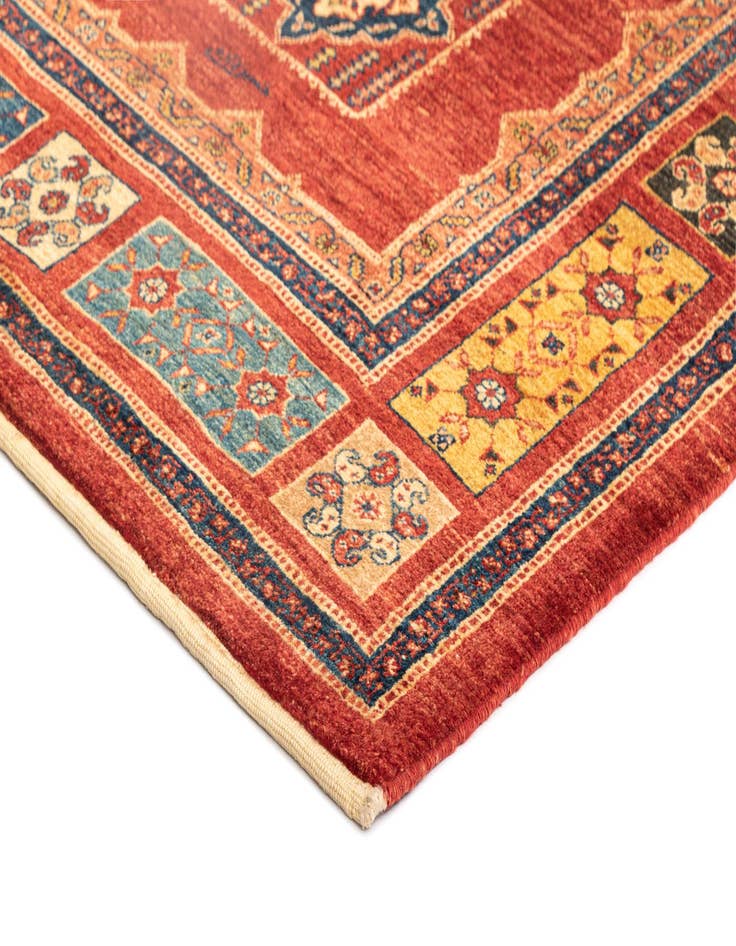 Detail image of 3' 7 x 5' 7 Kashkuli Wool Rug