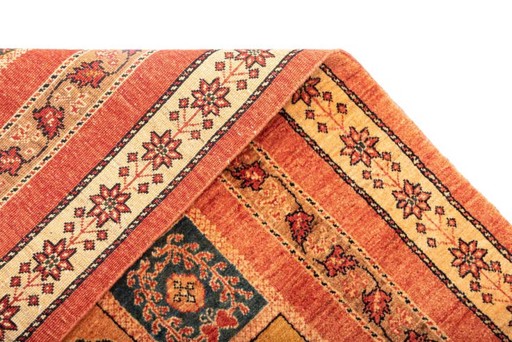 Detail image of 3' 6 x 5' 5 Kashkuli Wool Rug