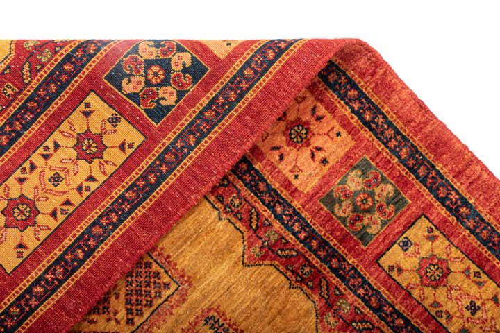 3' 7 x 5' 5 Kashkuli Wool Rug