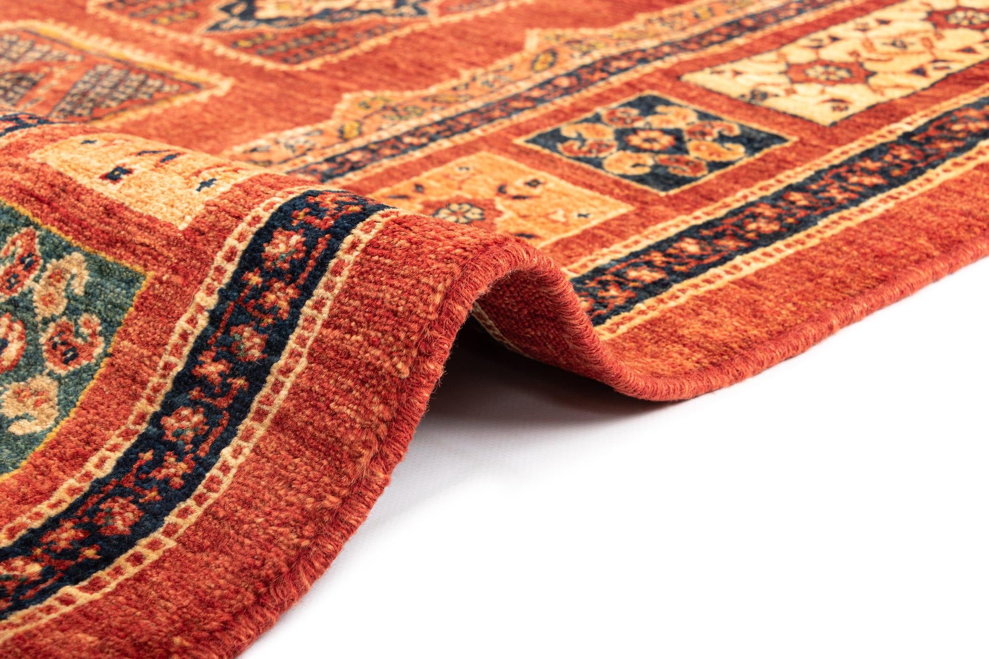 3' 7 x 4' 11 Kashkuli Wool Rug