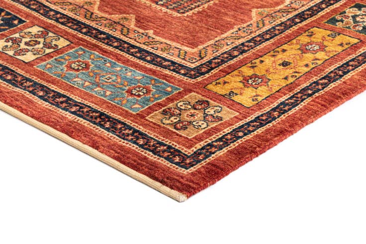 Detail image of 3' 6 x 5' 5 Kashkuli Wool Rug