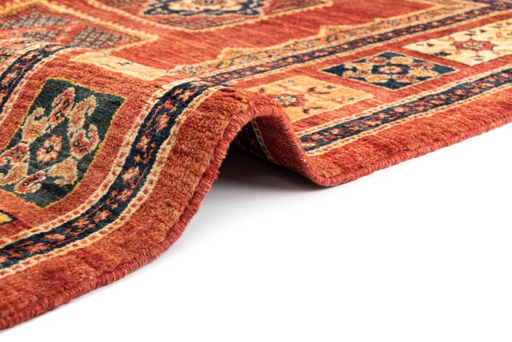 Detail image of 3' 6 x 5' 5 Kashkuli Wool Rug