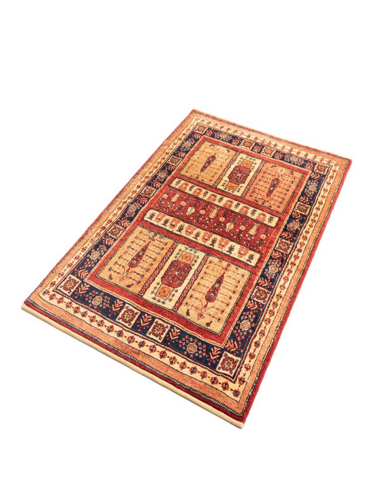 Detail image of 3' 5 x 5' Kashkuli Wool Rug