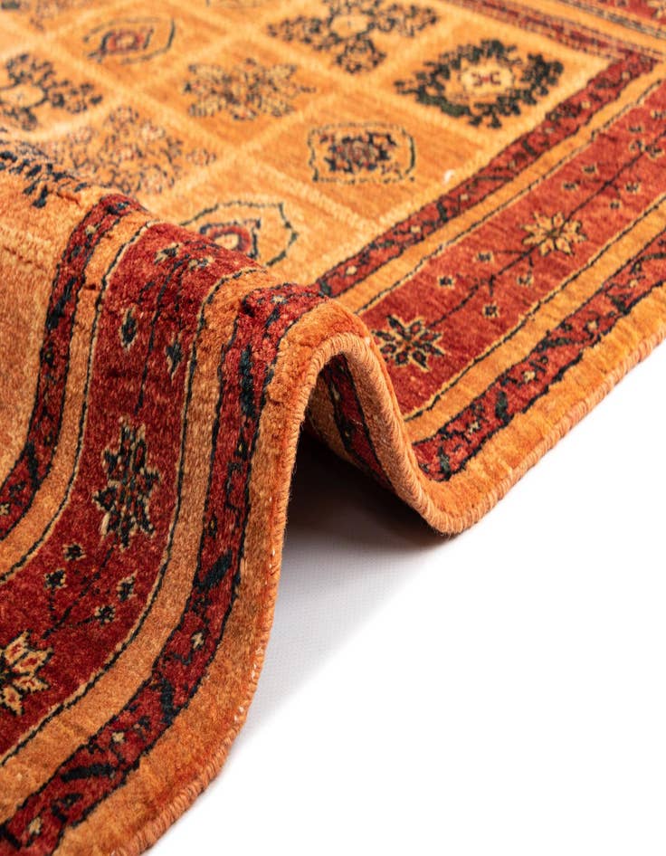 Detail image of 3' 6 x 4' 10 Kashkuli Wool Rug