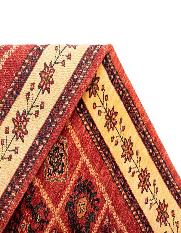 Detail image of 3' 8 x 5' 2 Kashkuli Wool Rug