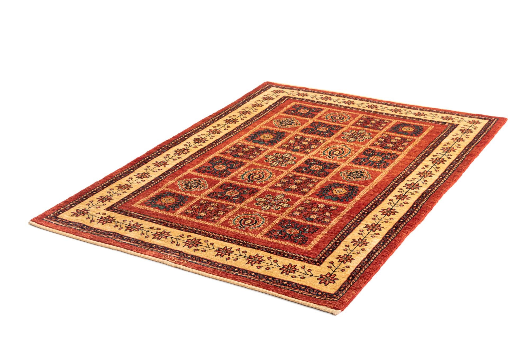 3' 9 x 5' 2 Kashkuli Wool Rug