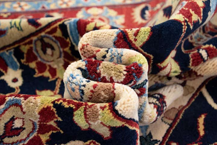 5' 1 x 7' Hand Knotted Kashkuli Persian Rug