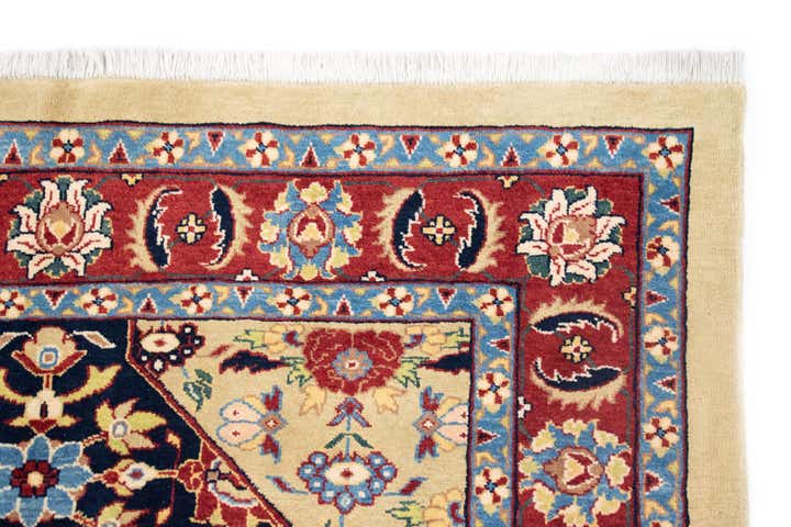 5' 1 x 7' Hand Knotted Kashkuli Persian Rug