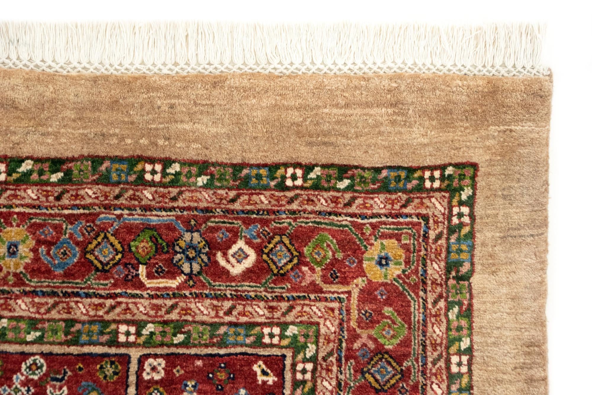 4' 7 x 6' 10 Hand Knotted Kashkuli Persian Rug