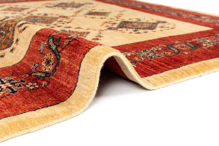 Detail image of 5' 6 x 7' 5 Kashkuli Rug