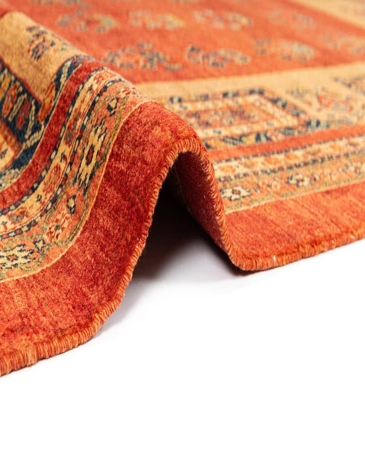 Detail image of 5' 6 x 8' 8 Kashkuli Rug