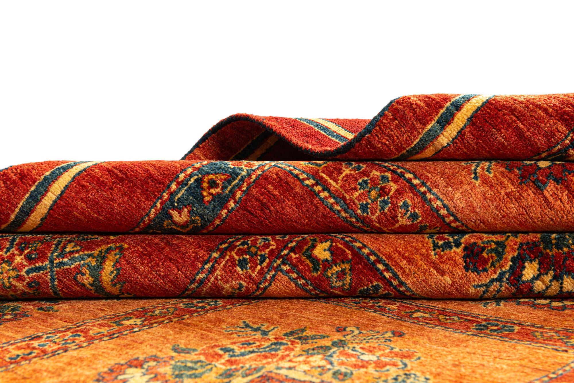 5' 8 x 8' 9 Kashkuli Rug