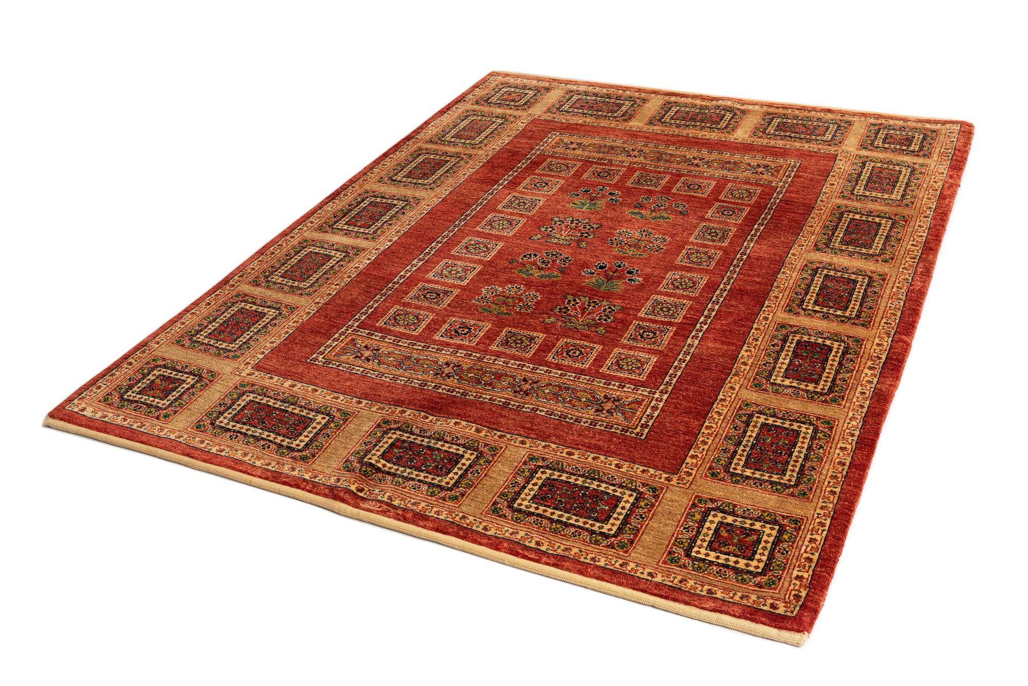 4' 9 x 6' 2 Kashkuli Rug
