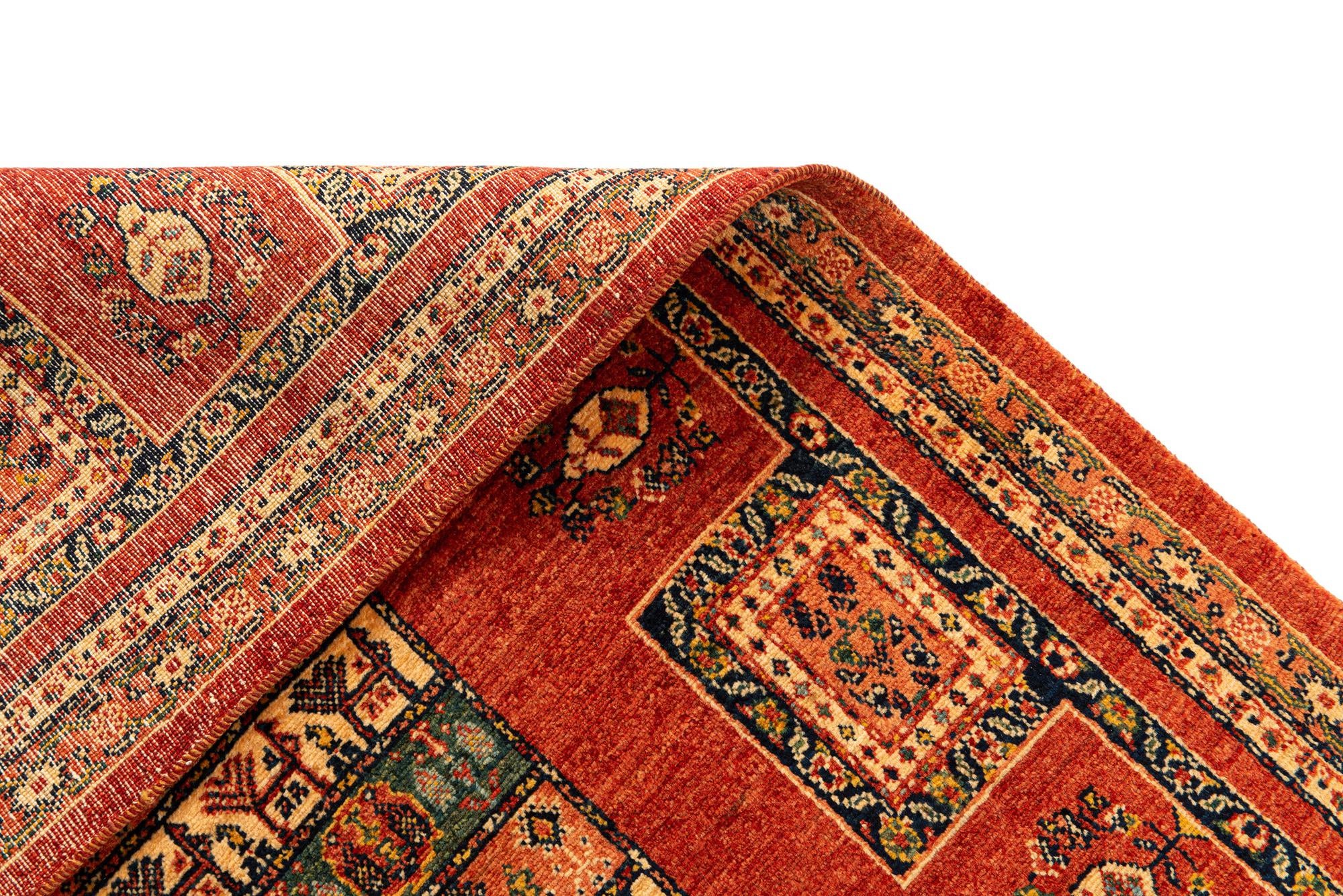 3' 9 x 5' 6 Kashkuli Rug