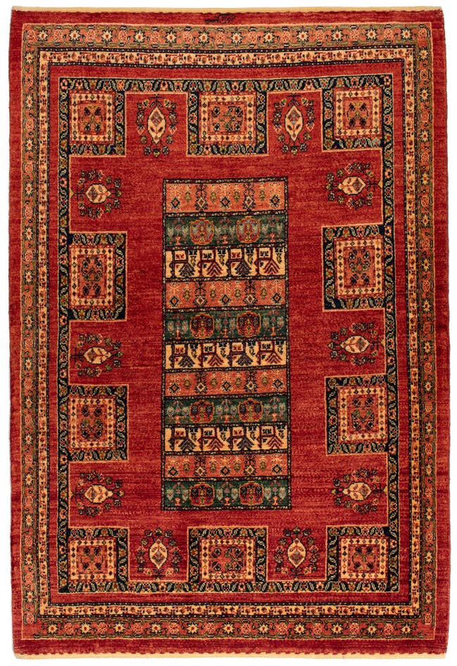 Detail image of 3' 9 x 5' 6 Kashkuli Rug