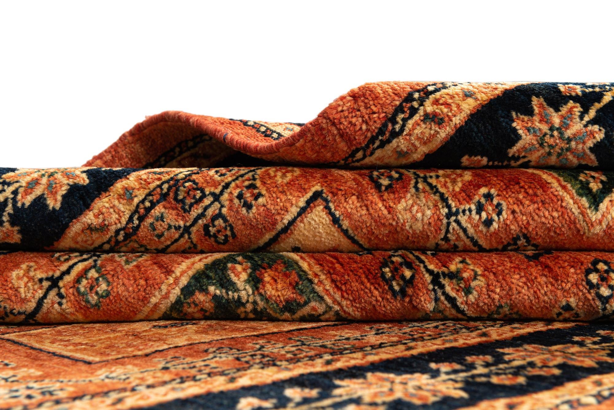 3' 4 x 4' 9 Kashkuli Rug